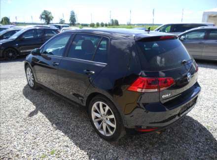 Volkswagen - Golf