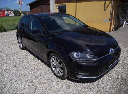 Volkswagen - Golf