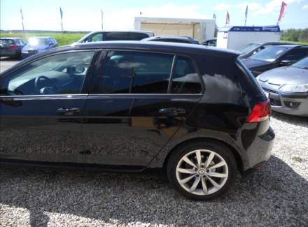 Volkswagen - Golf