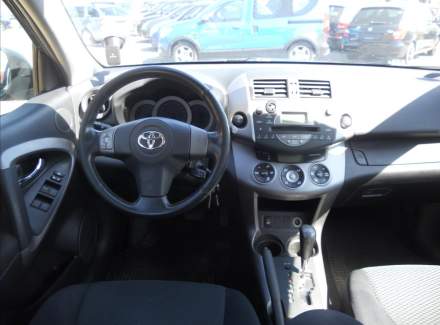 Toyota - RAV 4