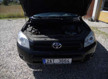Toyota - RAV 4