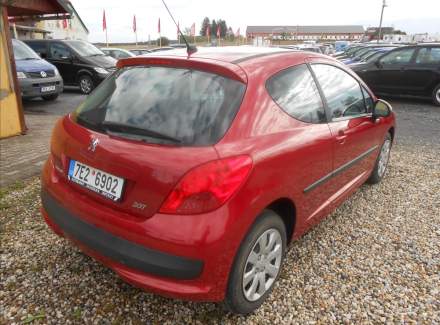 Peugeot - 207