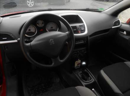 Peugeot - 207