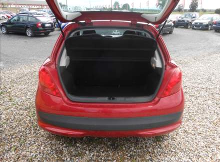 Peugeot - 207