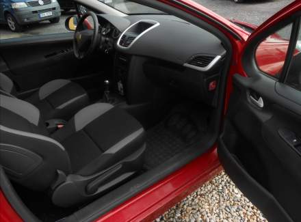 Peugeot - 207