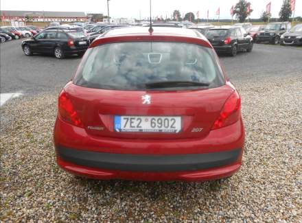 Peugeot - 207