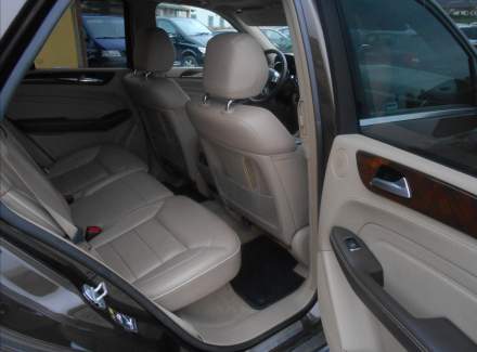 Mercedes-Benz - M-class