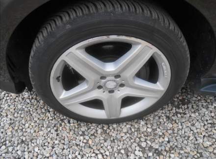 Mercedes-Benz - M-class