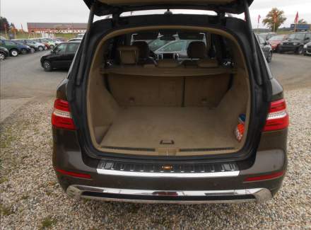 Mercedes-Benz - M-class