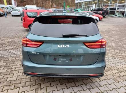 Kia - Avella