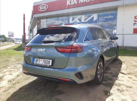 Kia - Cee'd