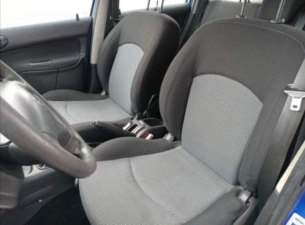Peugeot - 206