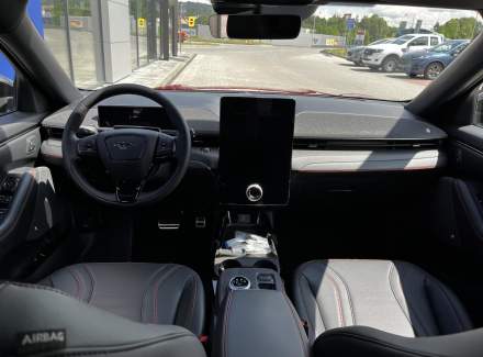 Ford - Mustang Mach-E