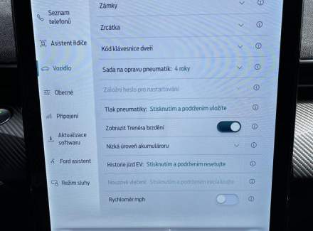 Ford - Mustang Mach-E