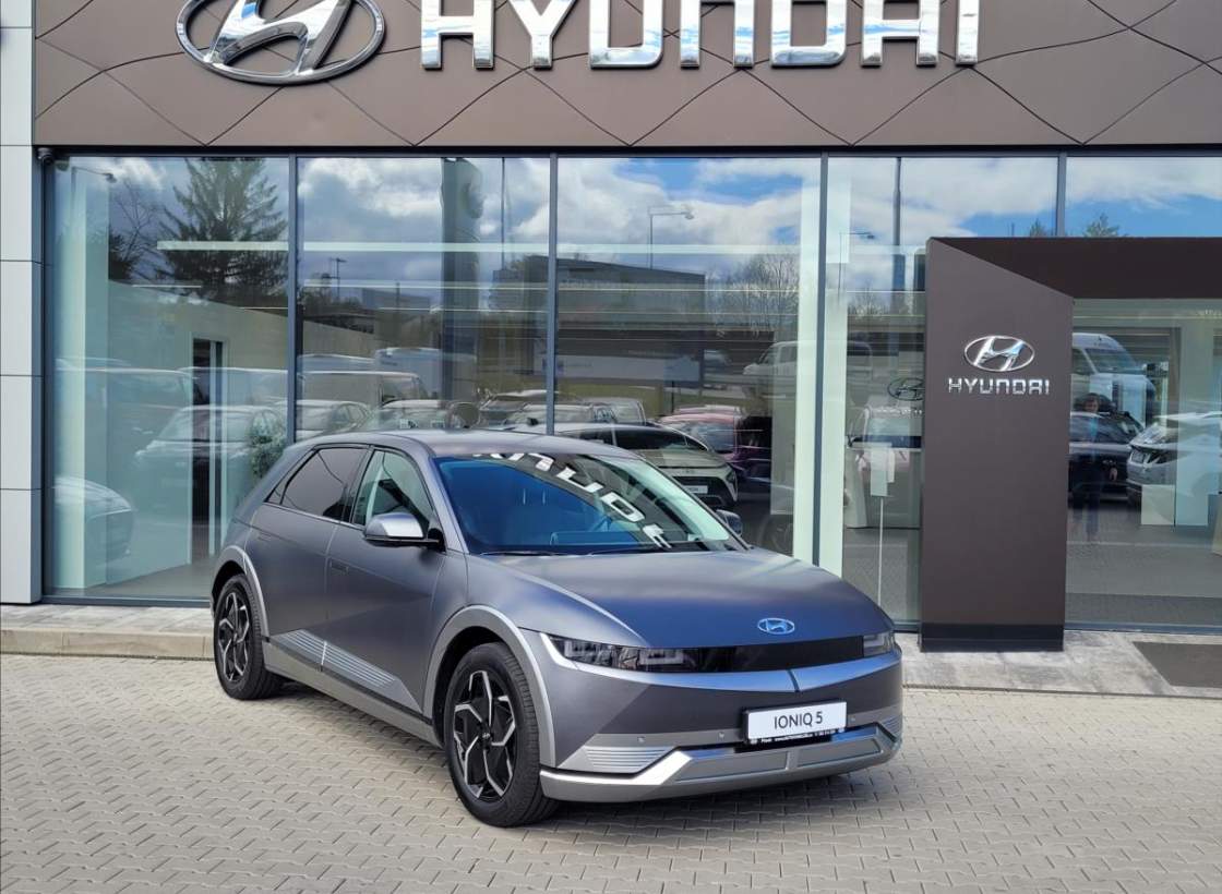 Hyundai - IONIQ 5