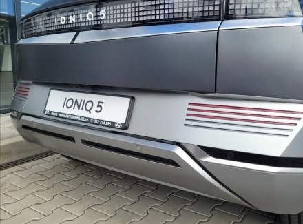 Hyundai - IONIQ 5
