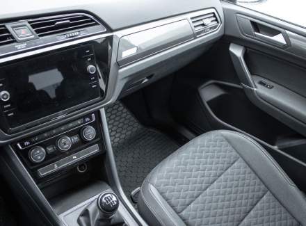 Volkswagen - Touran