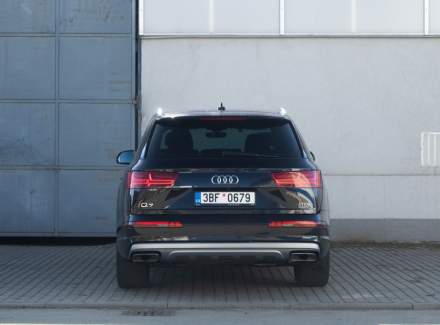 Audi - Q7