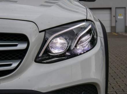 Mercedes-Benz - E-class