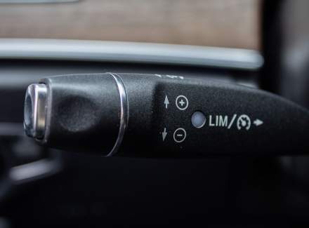 Mercedes-Benz - E-class