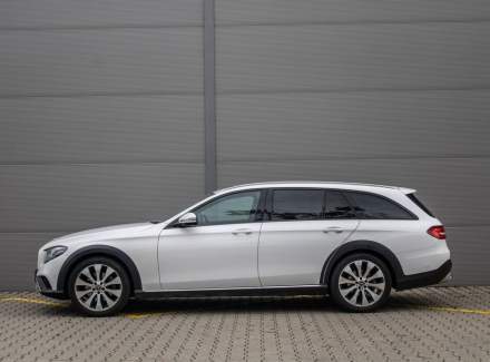 Mercedes-Benz - E-class