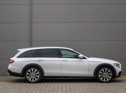 Mercedes-Benz - E-class