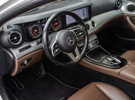 Mercedes-Benz - E-class