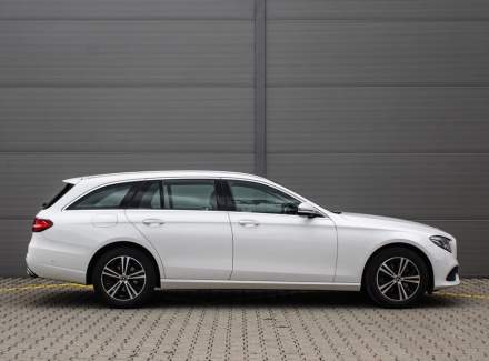 Mercedes-Benz - E-class