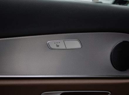 Mercedes-Benz - E-class