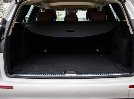 Mercedes-Benz - E-class