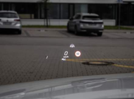 Mercedes-Benz - E-class