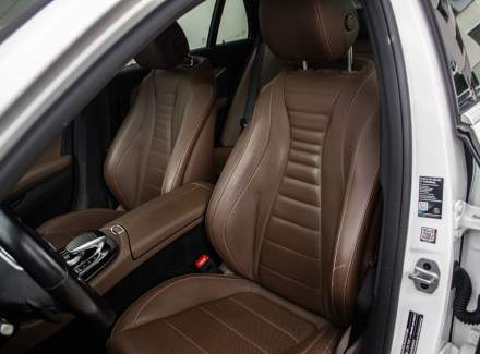 Mercedes-Benz - E-class