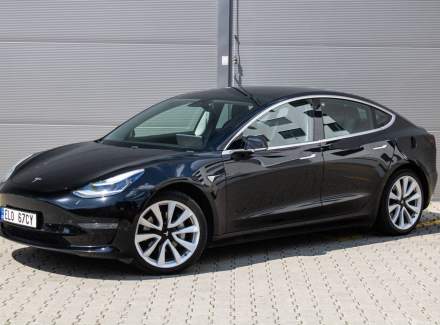 Tesla - Model 3