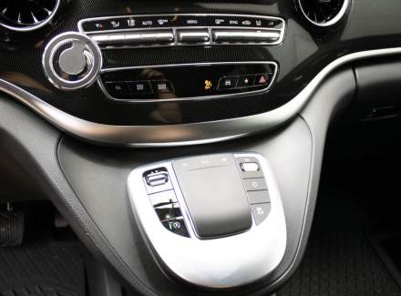 Mercedes-Benz - V-class