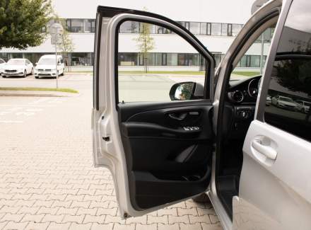 Mercedes-Benz - V-class