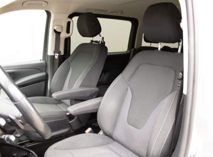 Mercedes-Benz - V-class