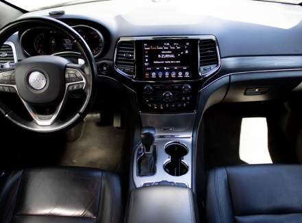 Jeep - Grand Cherokee