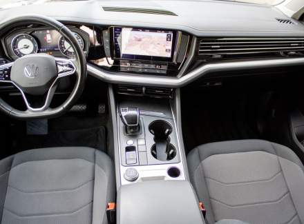 Volkswagen - Touareg