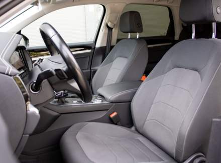 Volkswagen - Touareg