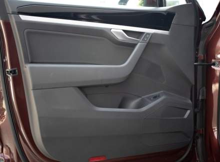 Volkswagen - Touareg