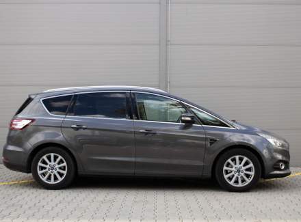 Ford - S-MAX