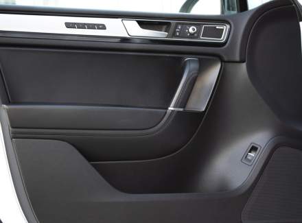 Volkswagen - Touareg