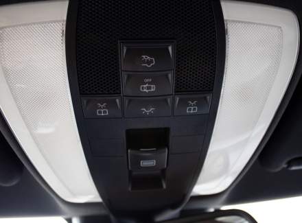 Mercedes-Benz - C-class