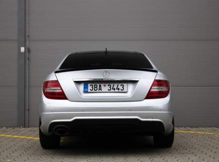 Mercedes-Benz - C-class