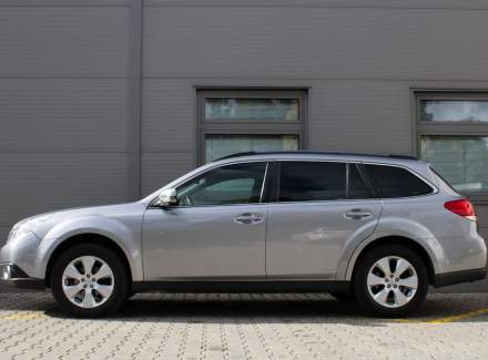Subaru - Outback