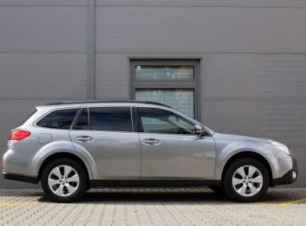 Subaru - Outback