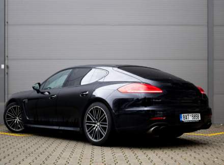 Porsche - Panamera