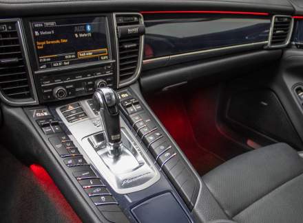 Porsche - Panamera