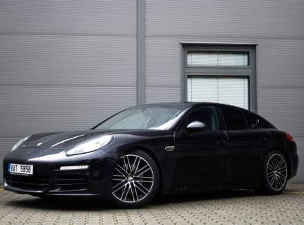 Porsche - Panamera
