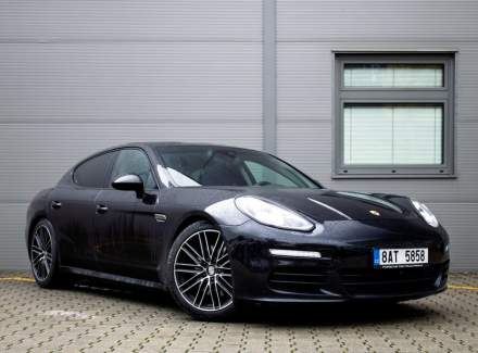 Porsche - Panamera